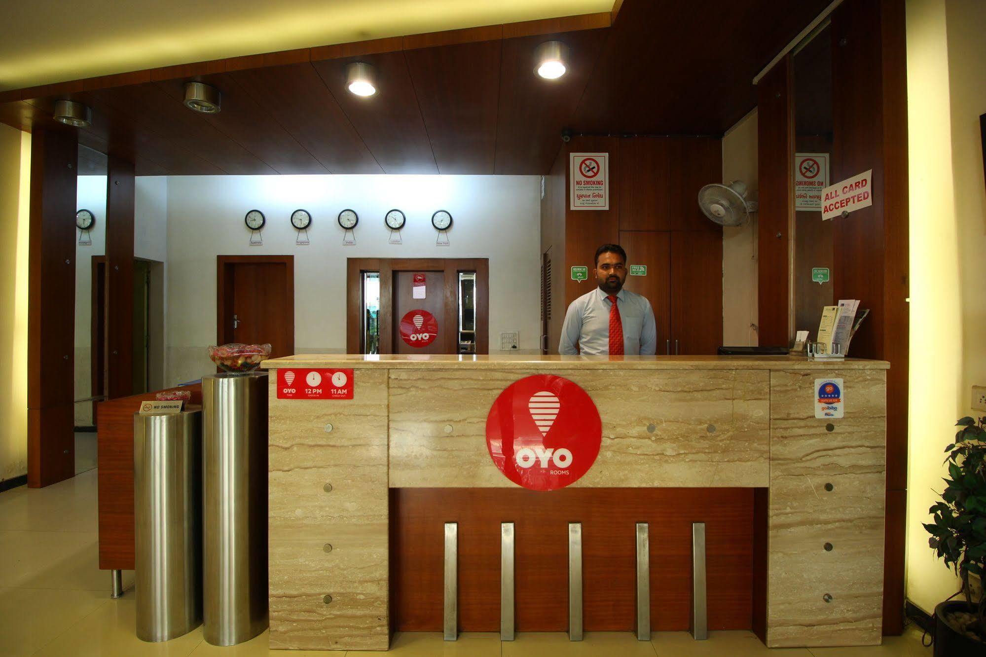 Marshall The Grand Hotel Ahmedabad Extérieur photo