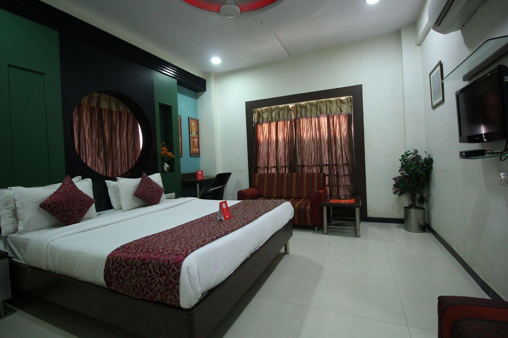 Marshall The Grand Hotel Ahmedabad Extérieur photo